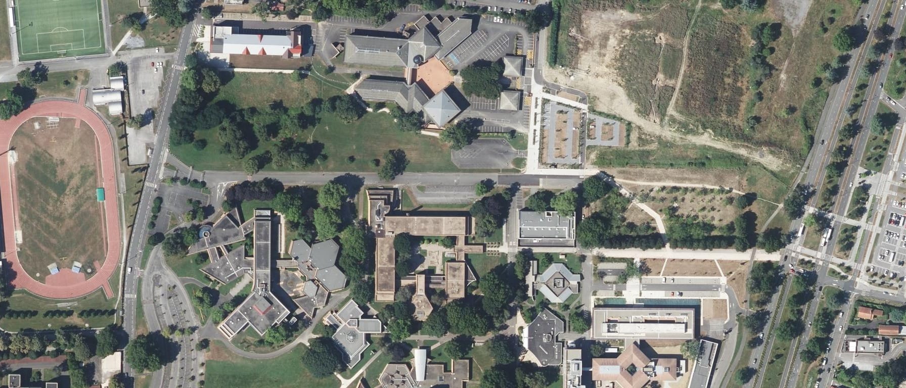Vue aérienne de Université de Pau et des pays de l'Adour - Collège SSH (Pau)