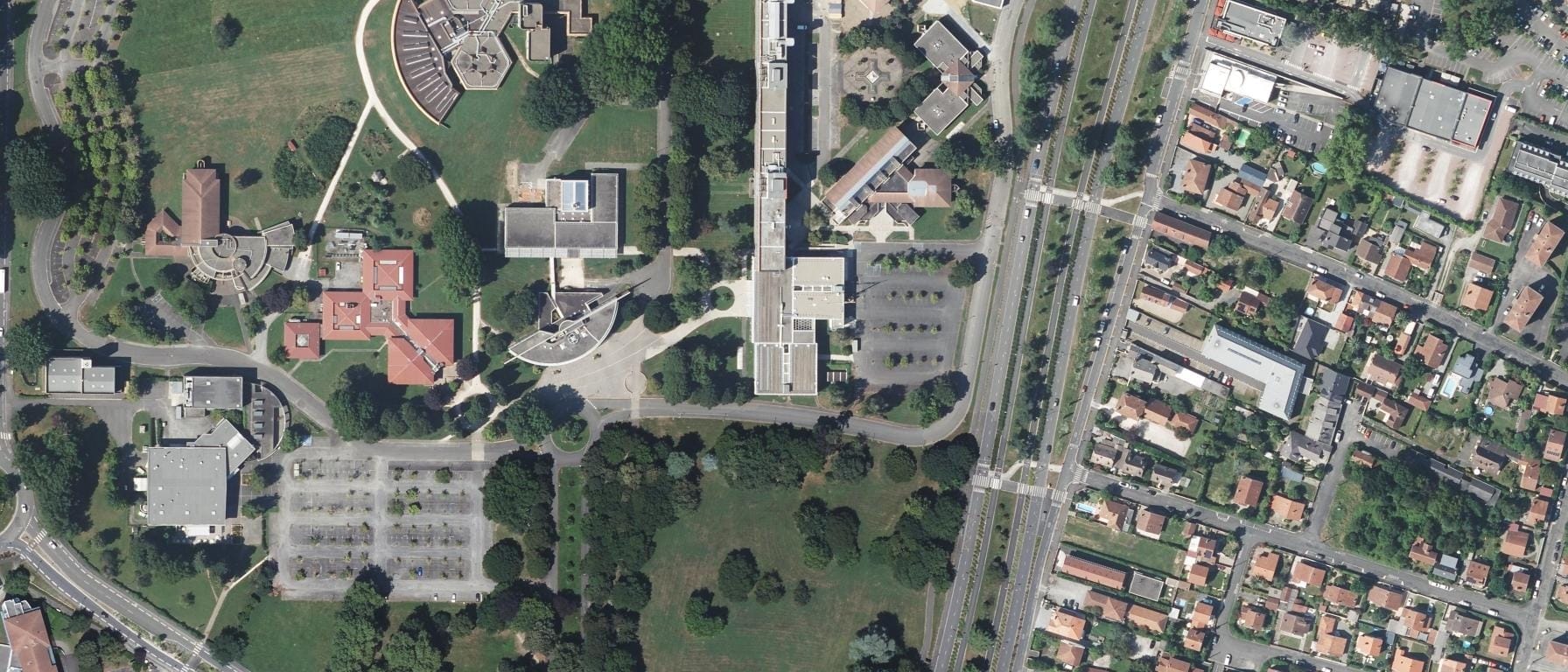 Vue aérienne de Université de Pau et des pays de l'Adour - Collège STEE (Pau)