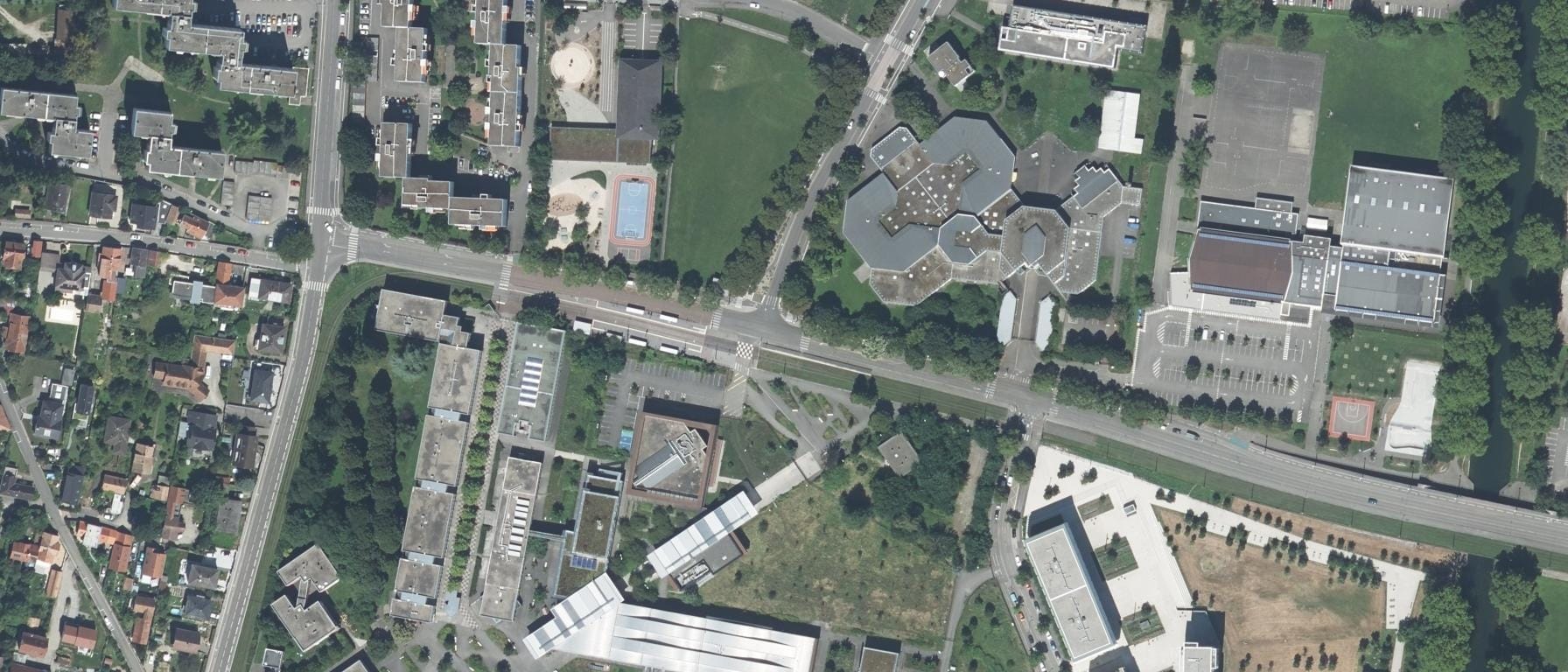 Vue aérienne de Lycée des Métiers Gutenberg