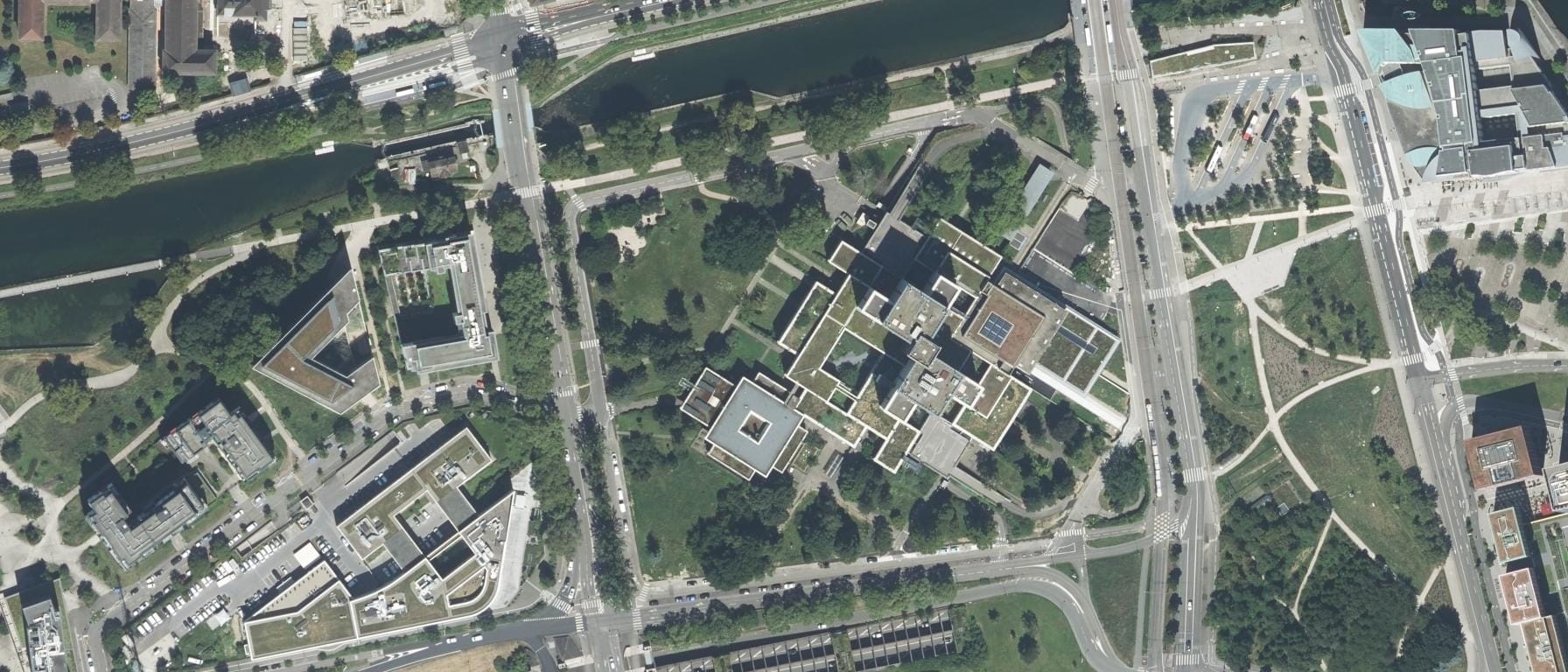 Vue aérienne de ESCM- ECOLE SUPERIEURE COMMERCE ET MANAGEMENT