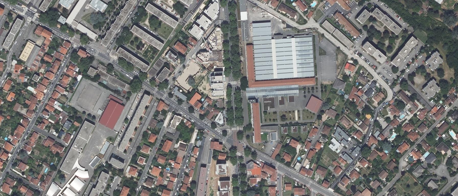 Vue aérienne de Lycée des métiers Tony Garnier du Batiment et des Travaux Publics