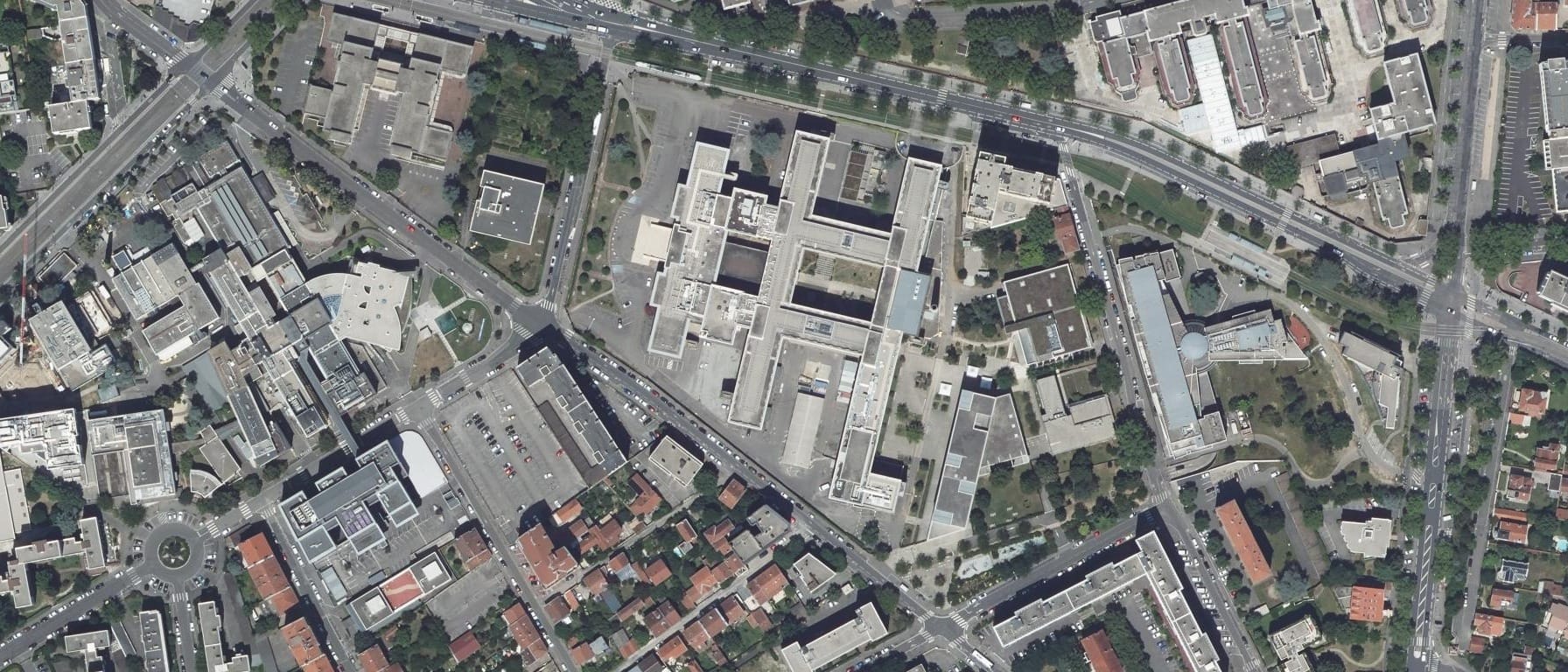 Vue aérienne de INSTITUT DES SCIENCES ET TECHNIQUES DE LA READAPTATION UNIVERSITE LYON 1
