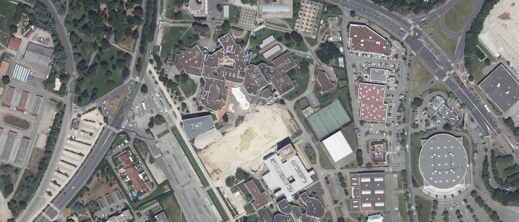 Vue aérienne de Université Lyon 2 - Campus Porte des Alpes