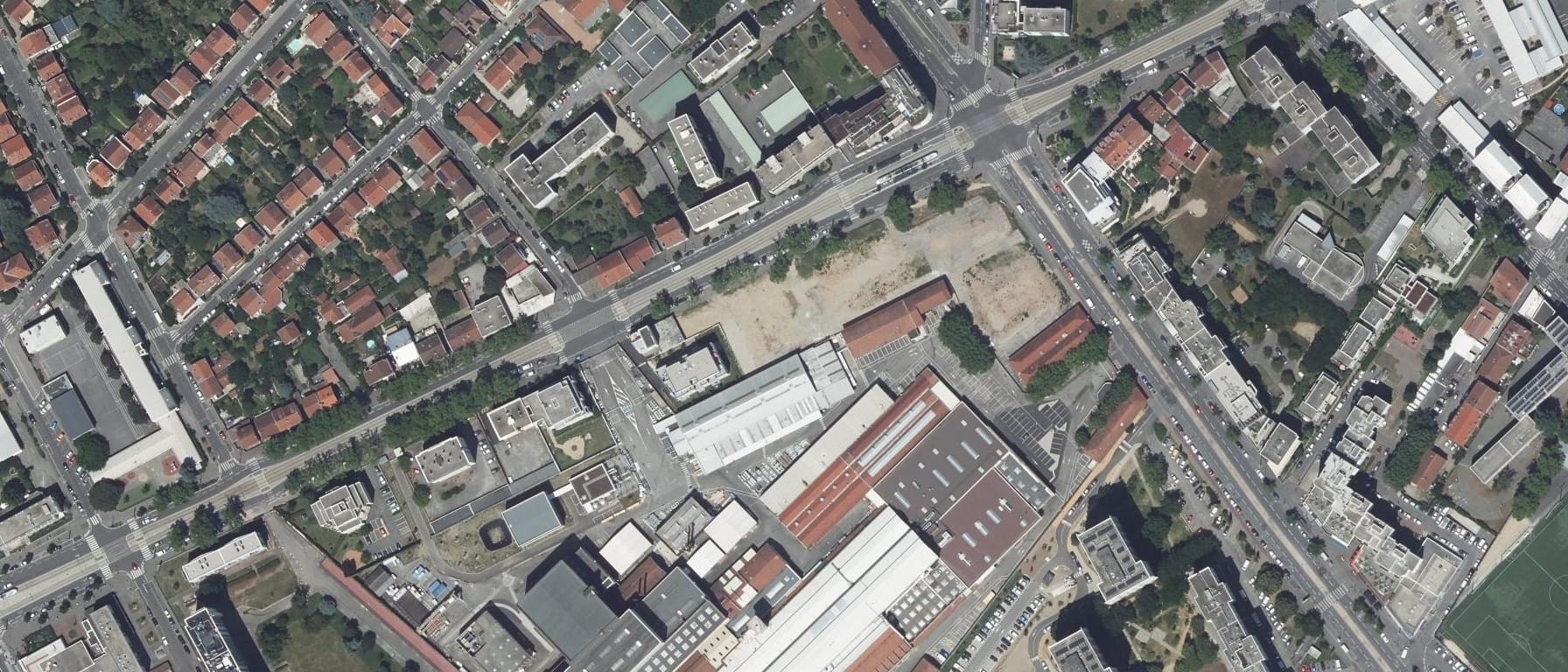 Vue aérienne de BSB - Campus de Lyon (Lyon 8e  Arrondissement - 69)