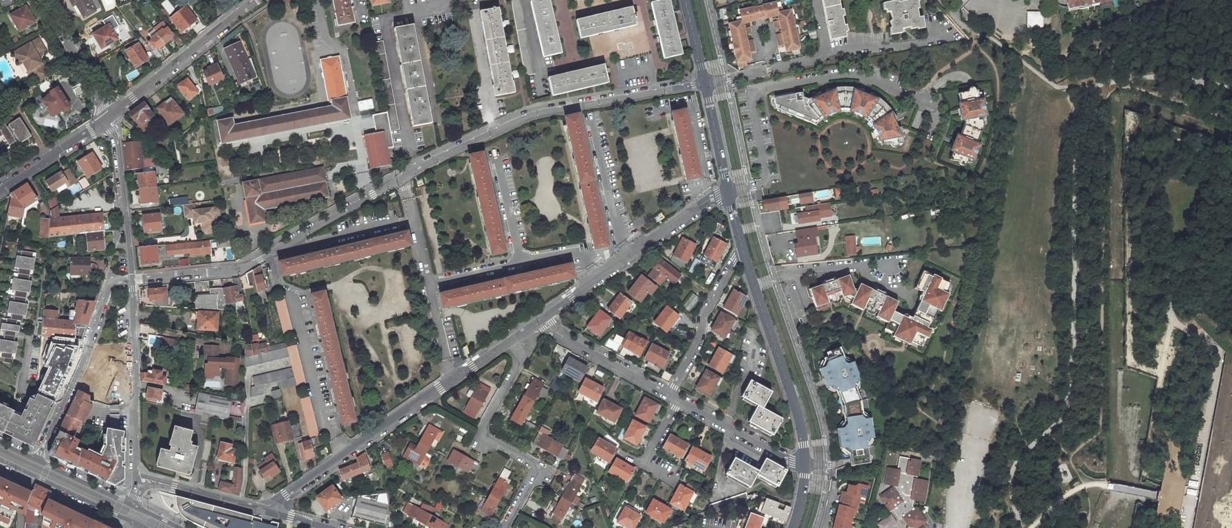 Vue aérienne de 2E2S Ecole d'Enseignement Supérieur de Santé - Lyon (Bron)