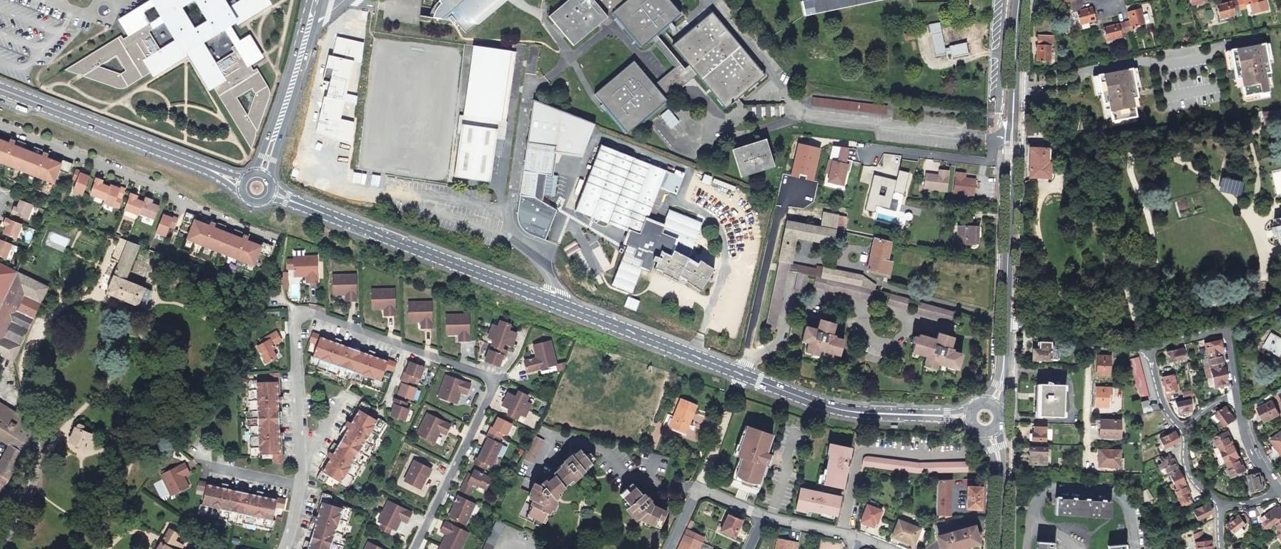 Vue aérienne de CFA de l'automobile