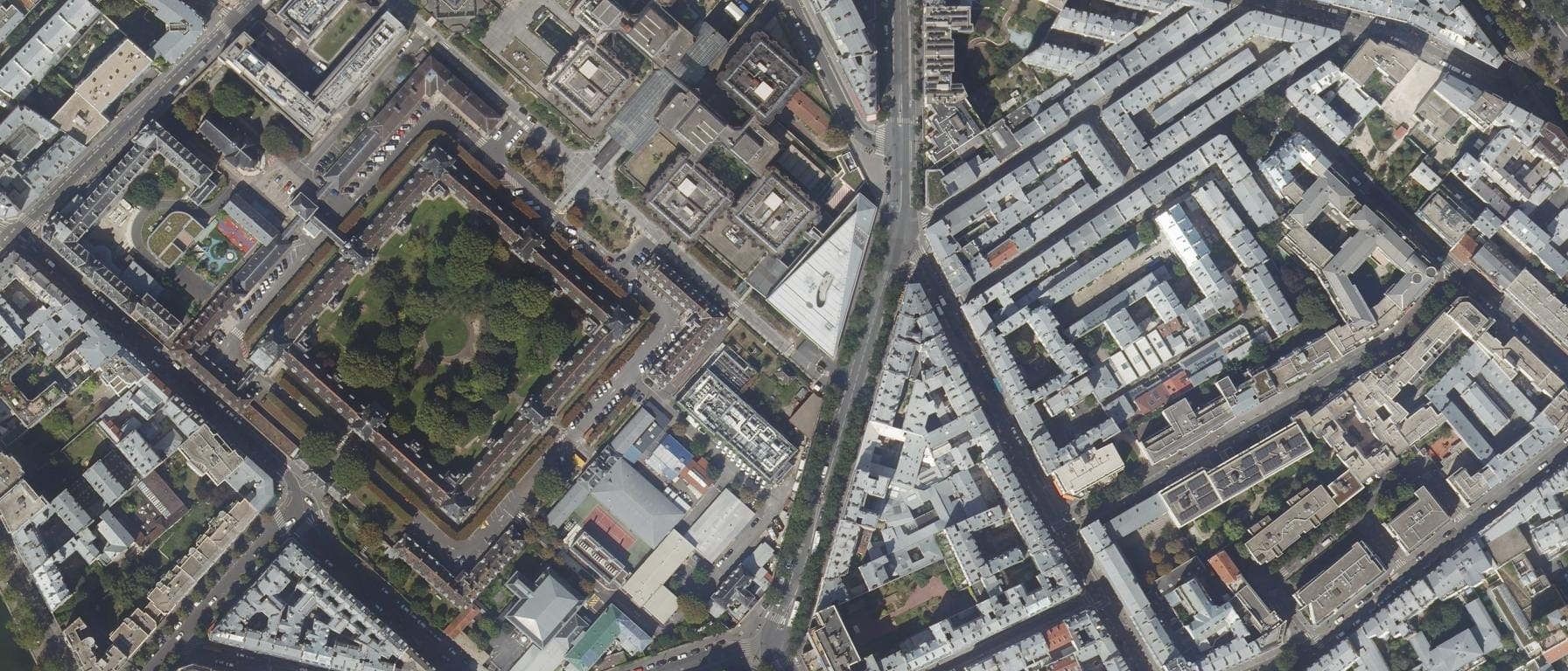 Vue aérienne de IFSI Saint Louis (AP-HP)