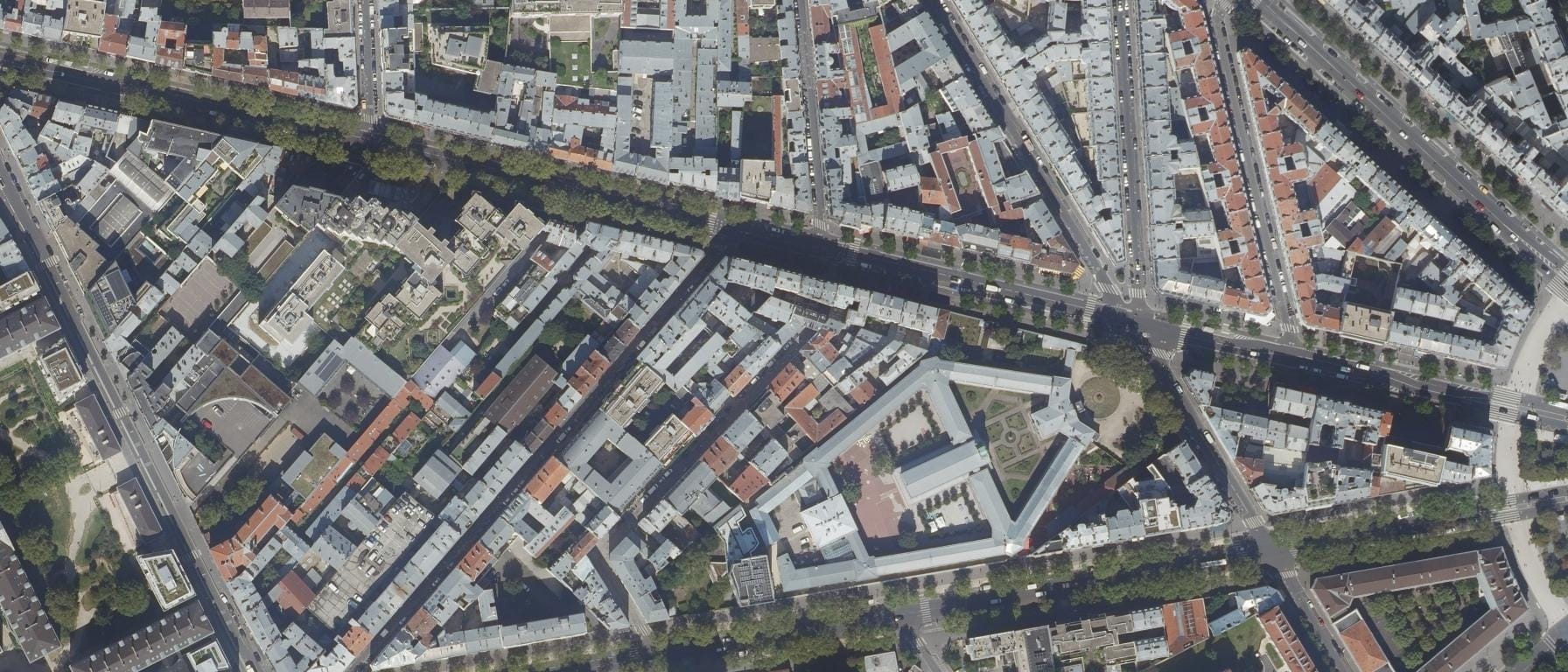 Vue aérienne de ESGI - Ecole supérieure de génie informatique - Réseau des grandes écoles spécialisées (Paris 12e Arrondissement - 75)