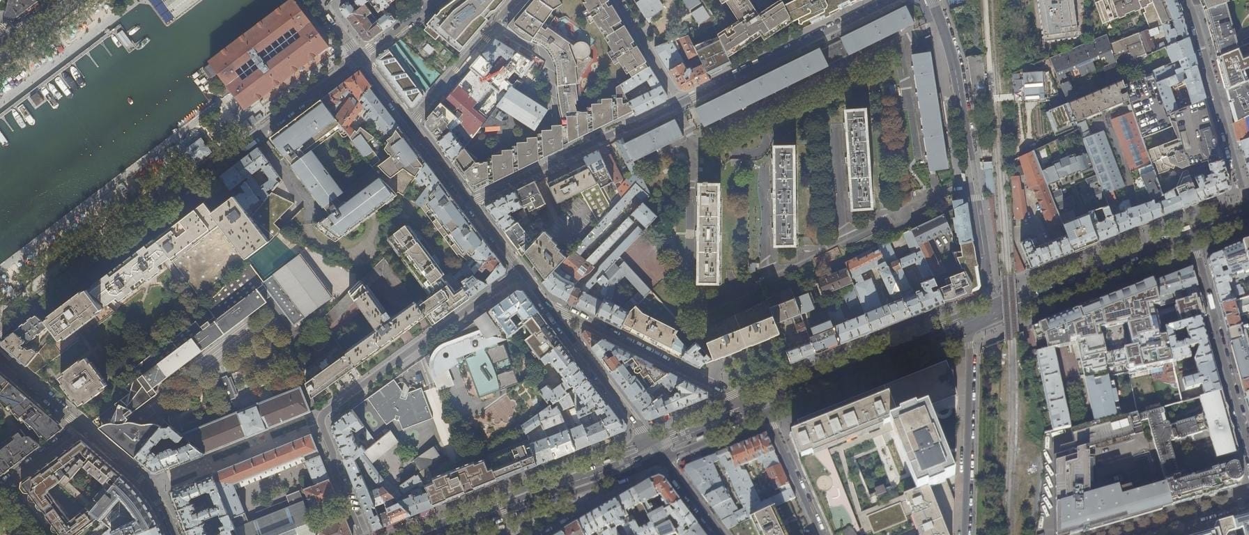 Vue aérienne de Opticours