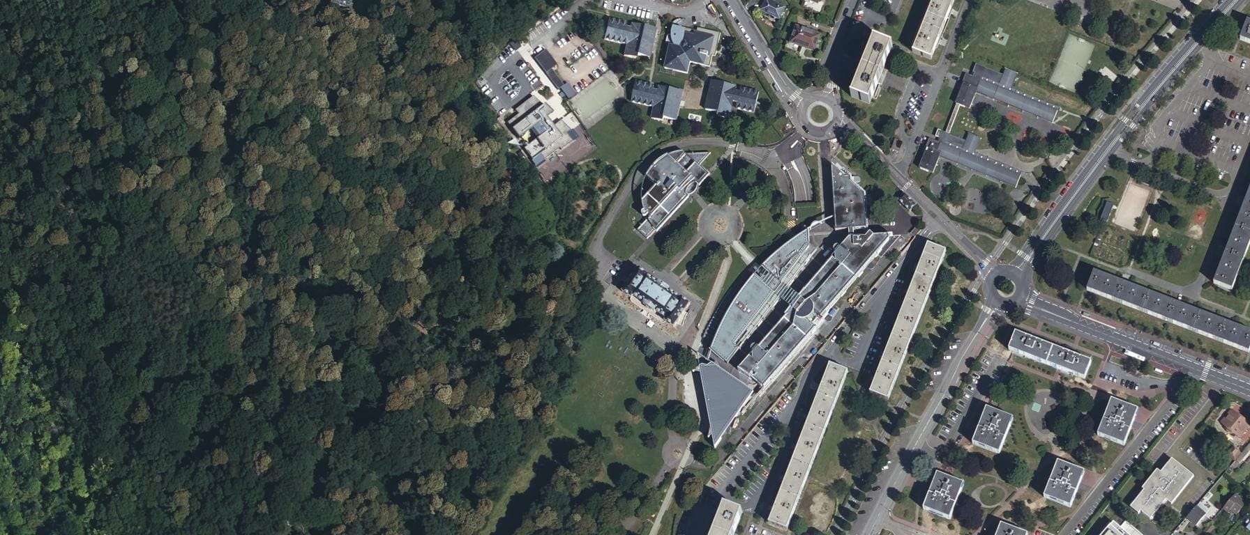 Vue aérienne de NEOMA Business School - Campus de Rouen
