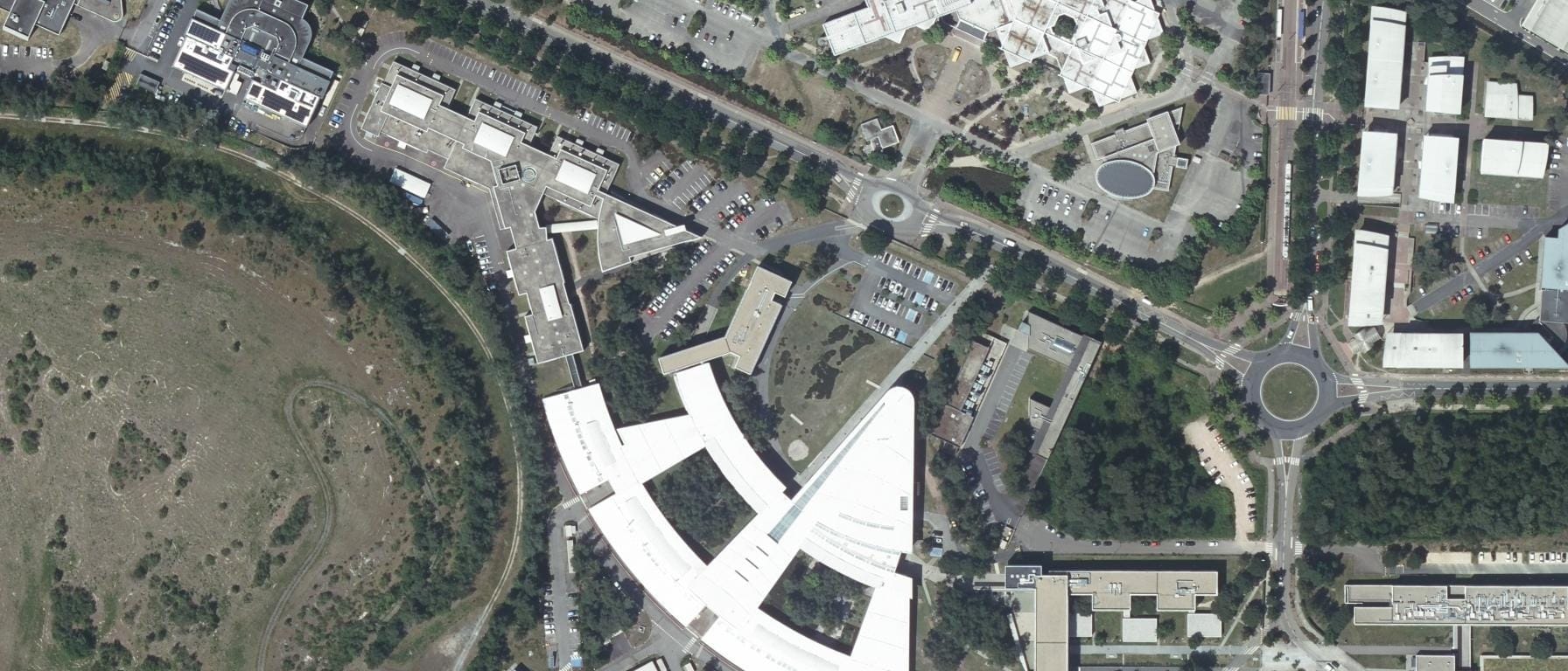 Vue aérienne de ESITECH Rouen - Partenaire INSA