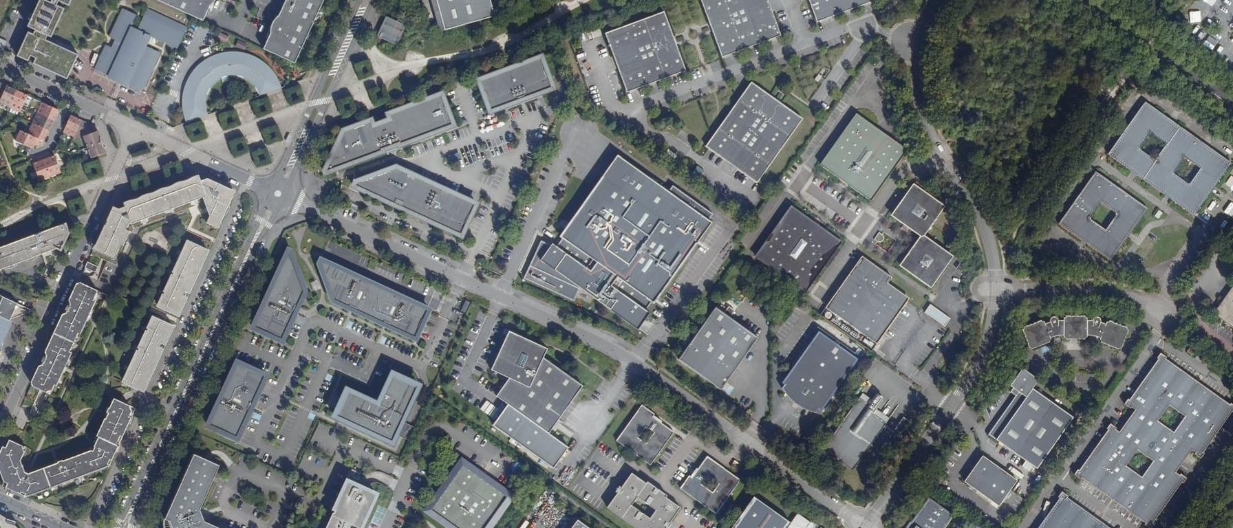 Vue aérienne de 3IS Institut International de l'Image et du Son (Elancourt - 78)