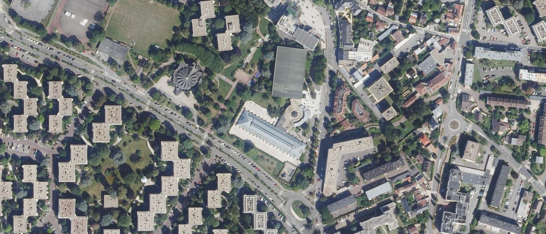 Vue aérienne de Ecole 2D degré polyvalent privée Esthétique Camille Séline