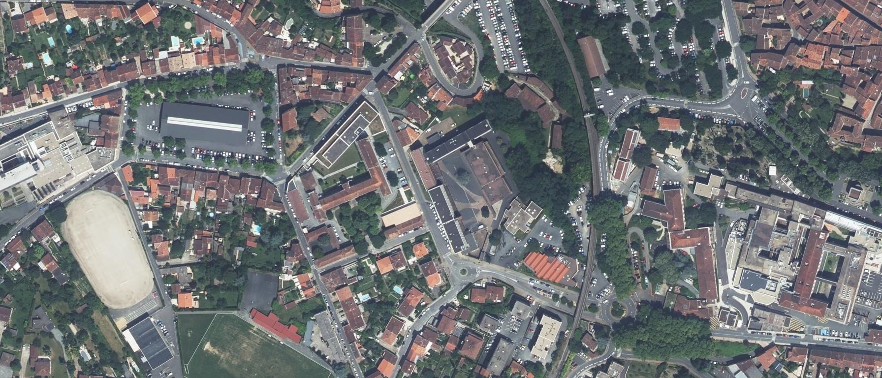 Vue aérienne de Lycée professionnel Toulouse-Lautrec - CFA Public Education Nationale