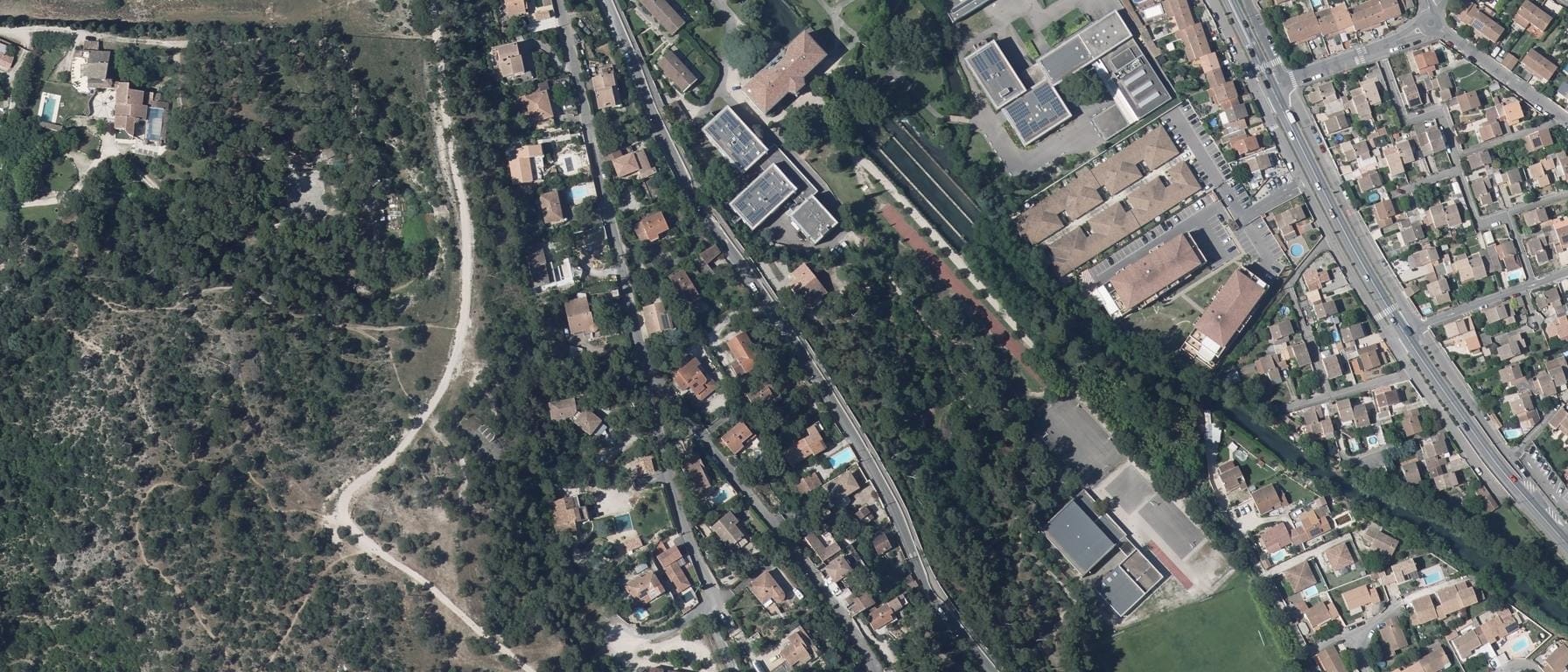 Vue aérienne de GRETA - CFA VAUCLUSE - Lycée professionnel Domaine d'Eguilles