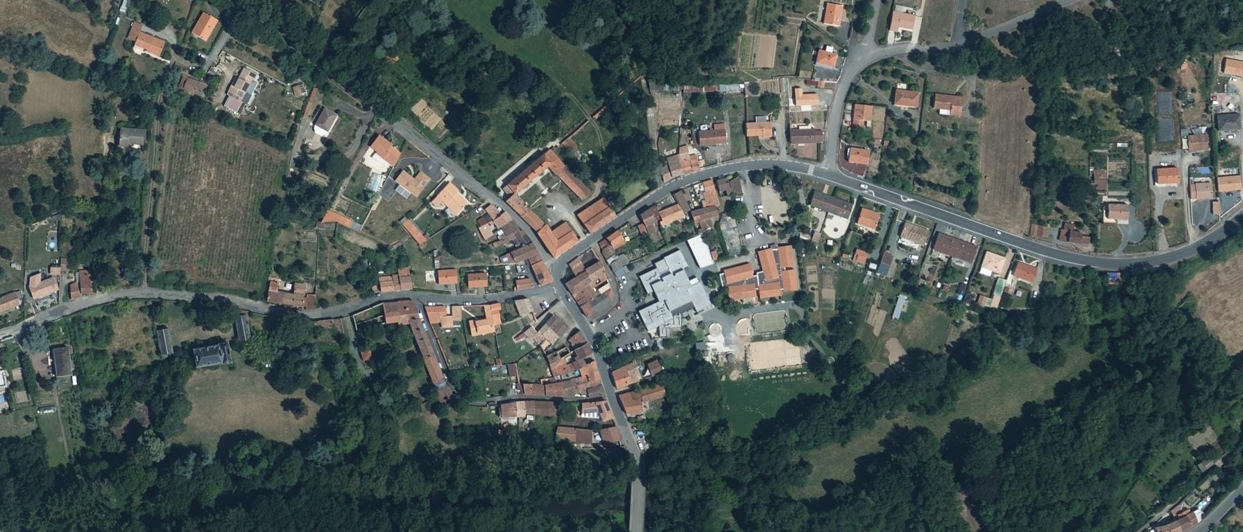 Vue aérienne de CFA des MFR 85 - site de la MFR de Mareuil s/ Lay