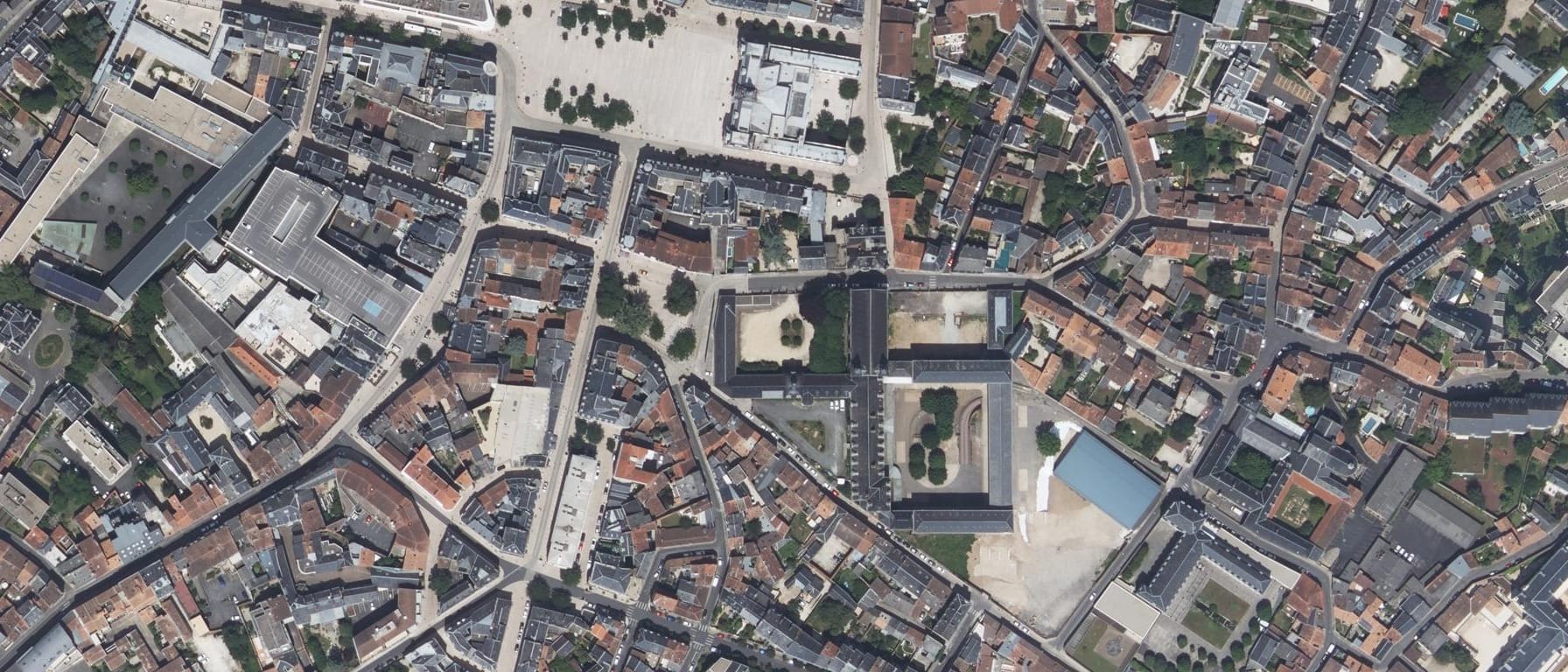 Vue aérienne de Ecole européenne supérieure de l'image Poitiers