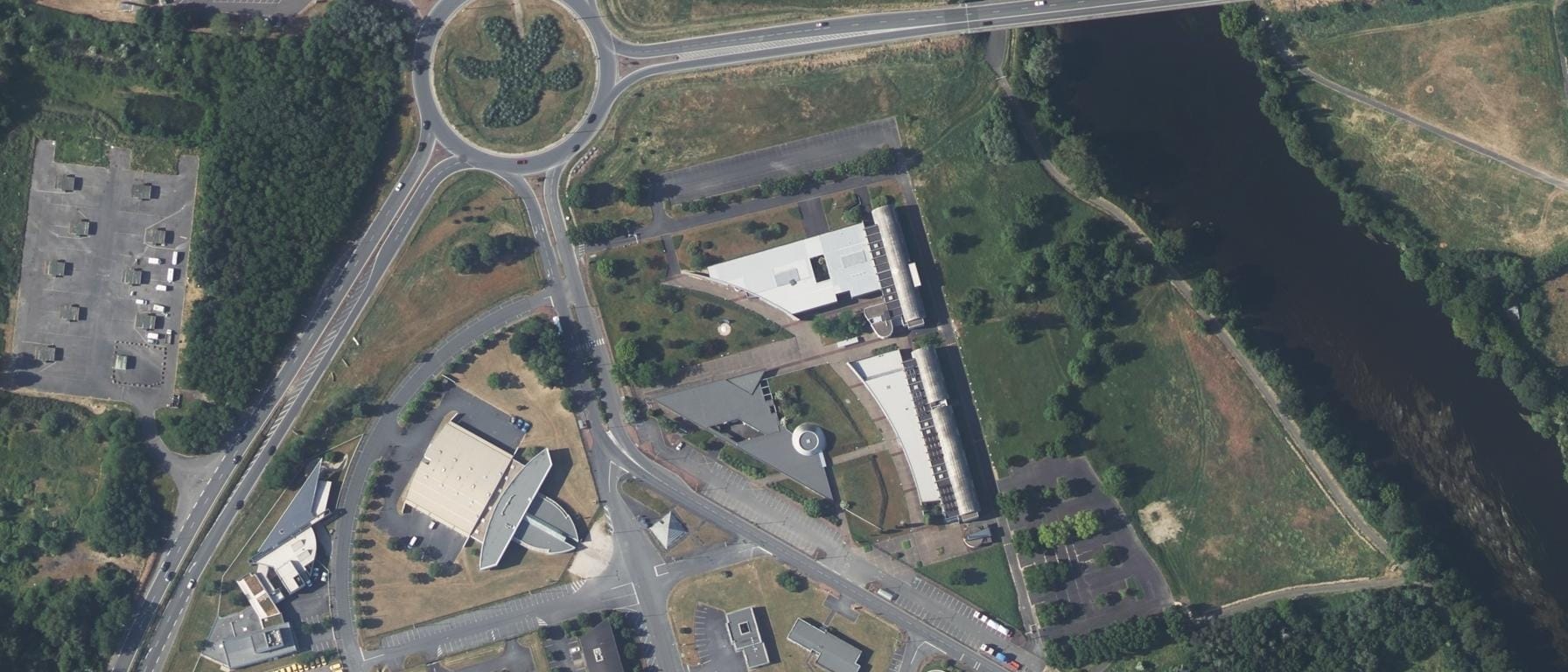 Vue aérienne de I.U.T. Poitiers (site Chatellerault)