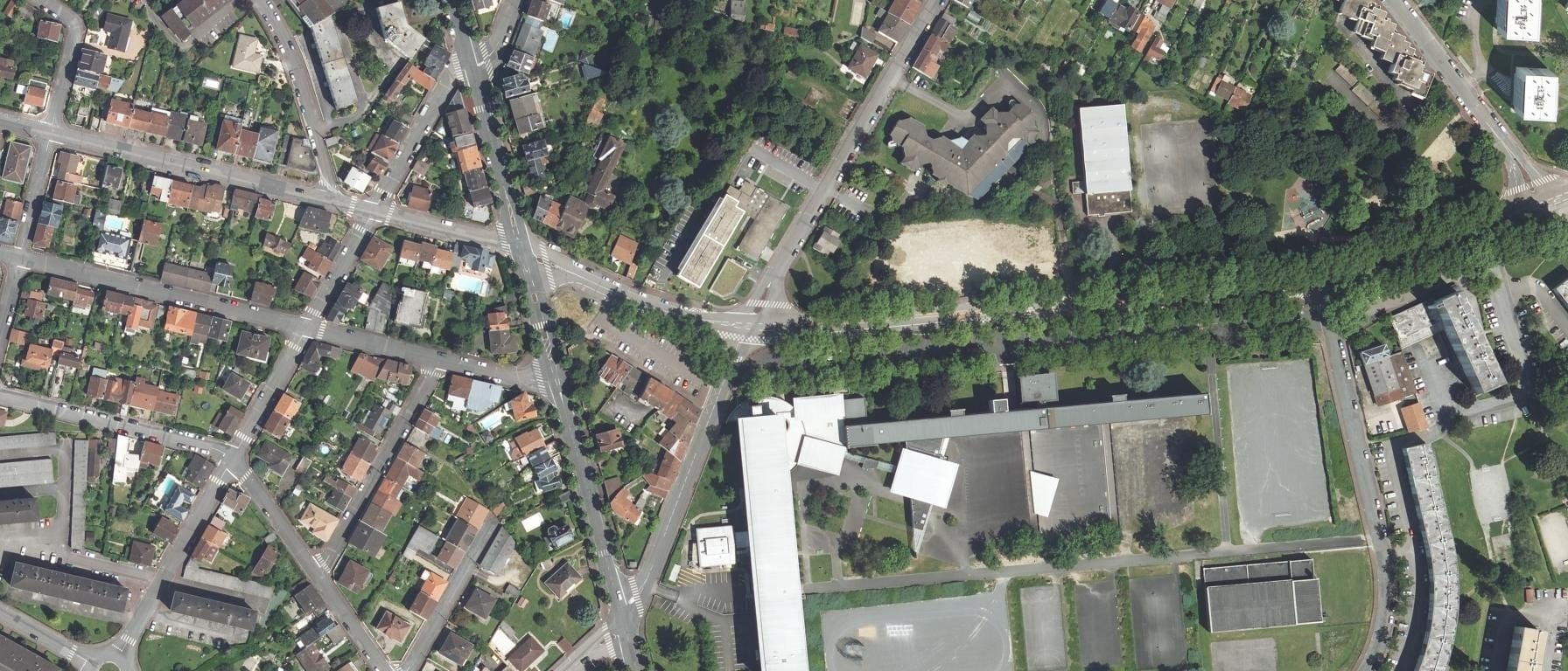 Vue aérienne de Lycée Auguste Renoir