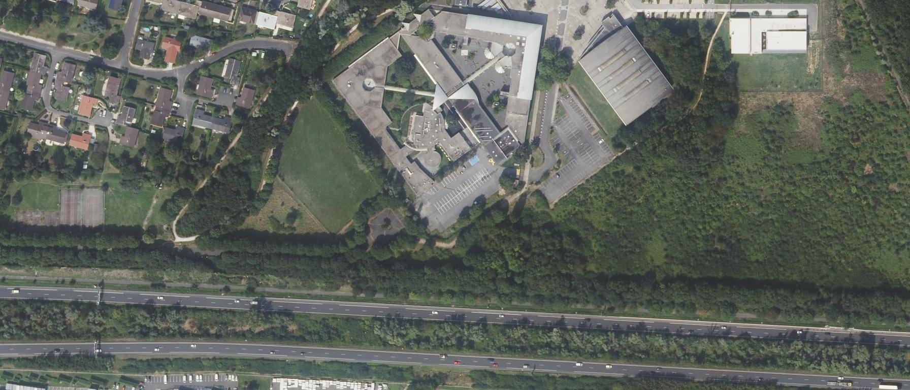 Vue aérienne de Lycée Leonard De Vinci