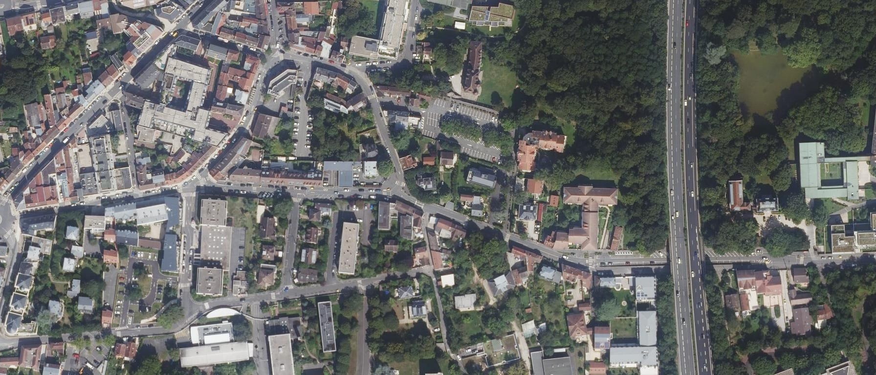 Vue aérienne de INSTITUT SUPERIEUR DE COMMERCE ET D'INFORMATIQUE D'ORSAY