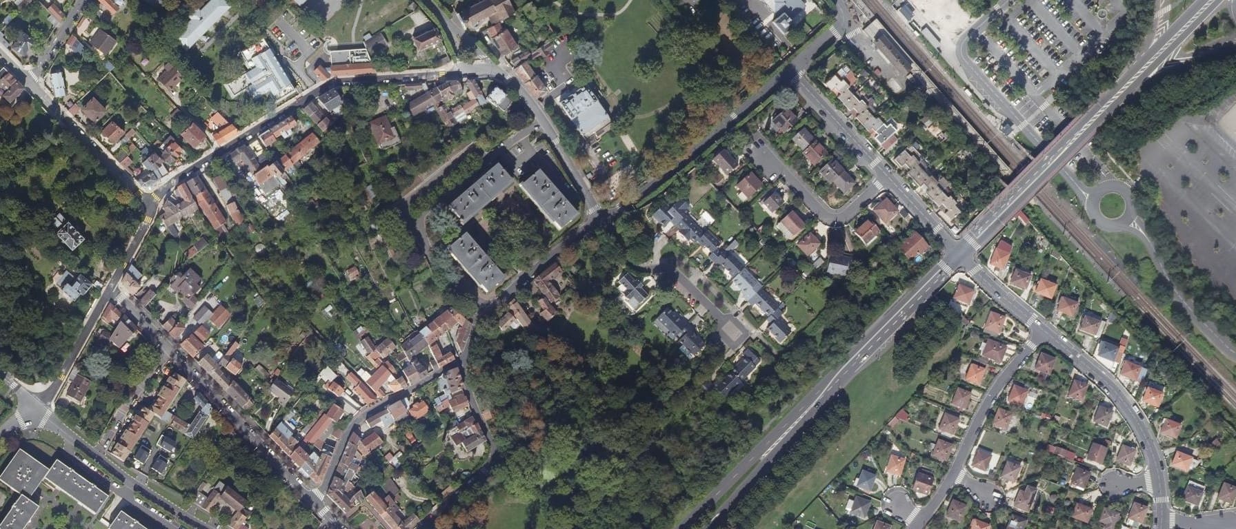 Vue aérienne de Organisme de formation-Centre de formation d'apprentis - Ecole supérieure de management et d'entrepreneuriat de Paris (ESMEP) - Evry Courcouronnes