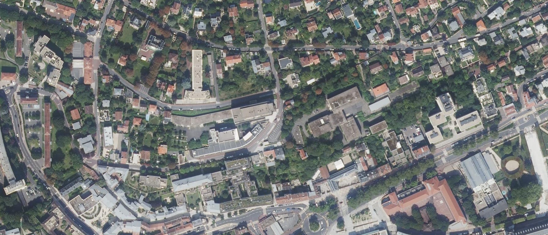 Lycée Jean-Pierre Vernant