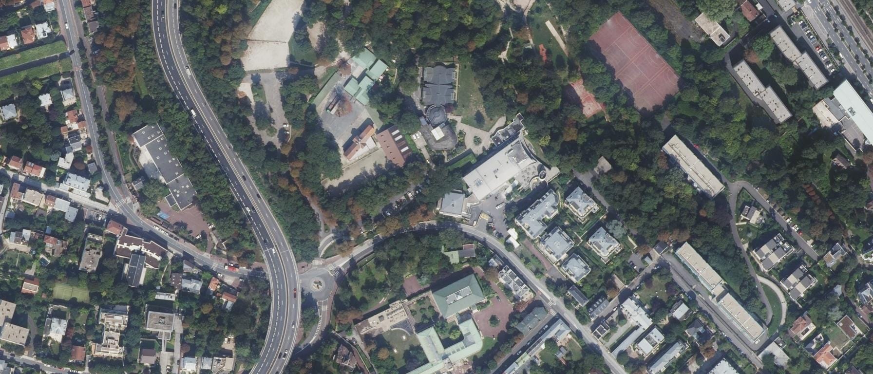 Vue aérienne de Strate - Ecole de design (Sèvres - 92)