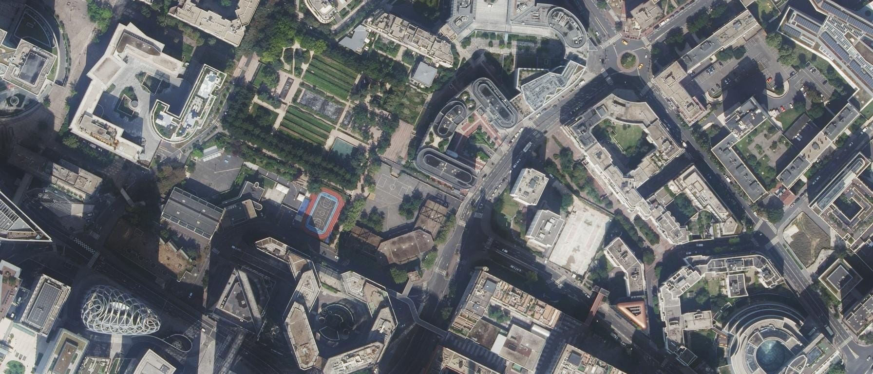 Vue aérienne de Organisme de formation - Centre de formation d'apprentis - Institut de commerce et de formation en alternance de Paris - ICFAP - Courbevoie
