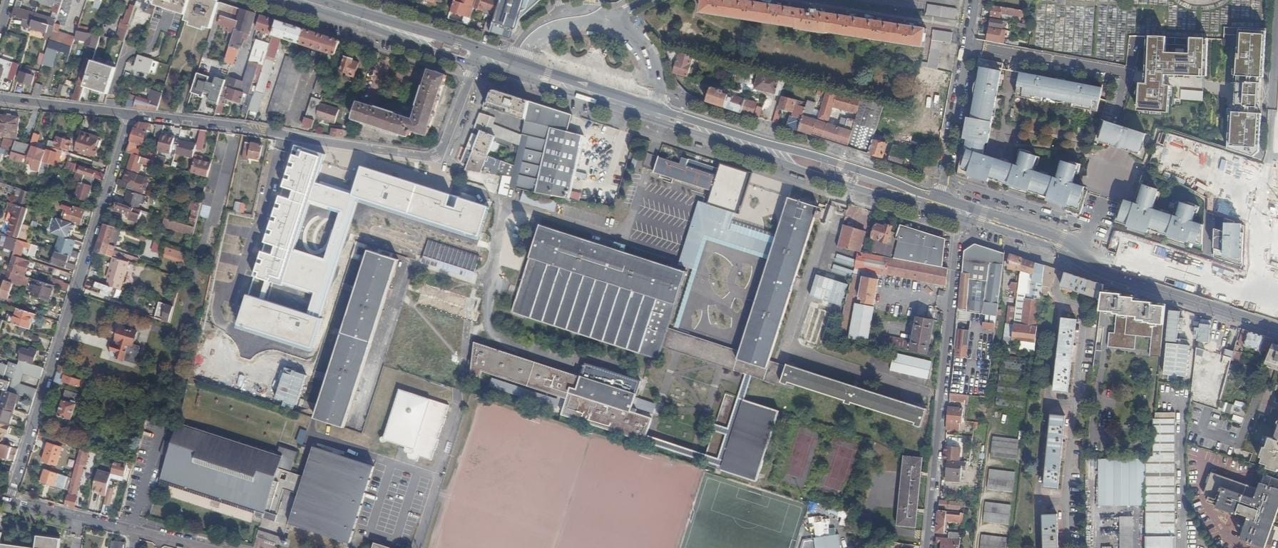 Vue aérienne de Lycée Langevin-Wallon