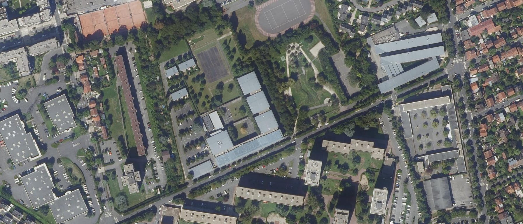 Vue aérienne de Lycée Guillaume Apollinaire