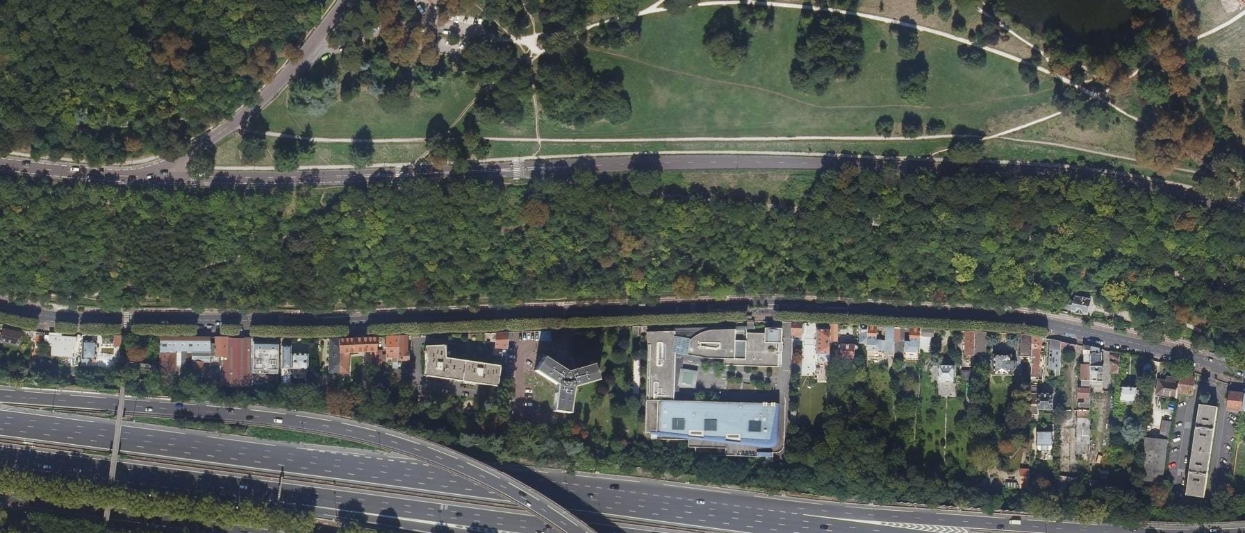 Vue aérienne de CFA AFORPA Saint Maurice des métiers de l'auto