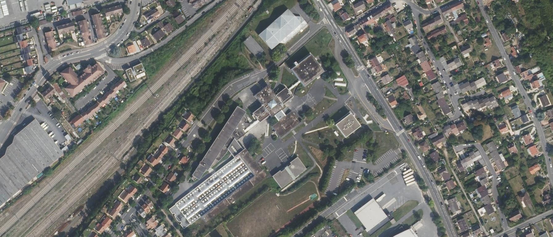 Vue aérienne de Lycée Jean Perrin