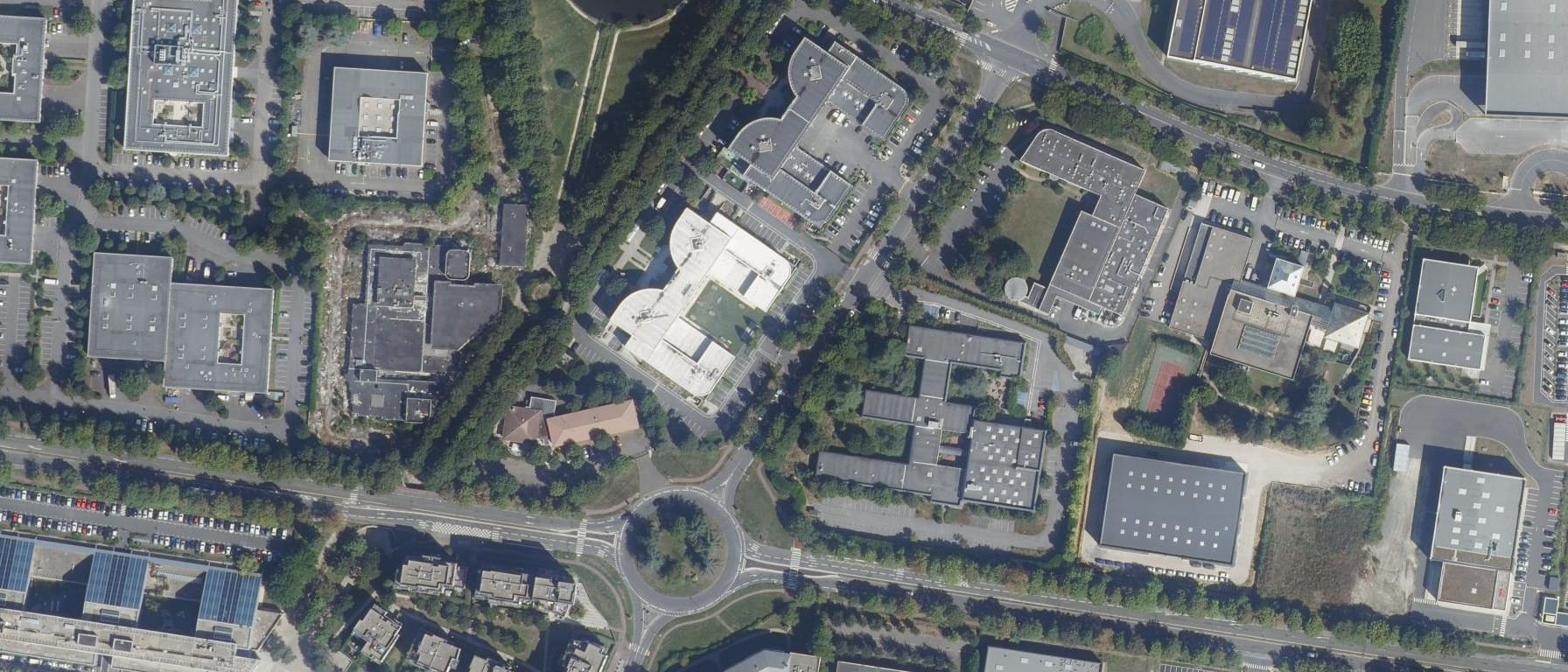 Vue aérienne de EBI - Cergy - Ingénieur Biologie, Biotechs, Bio-industries