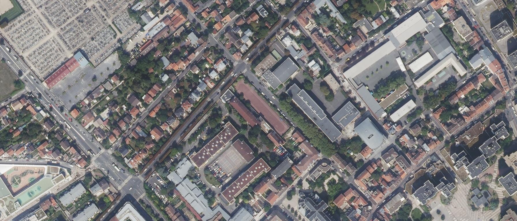 Vue aérienne de Lycée G A R A C