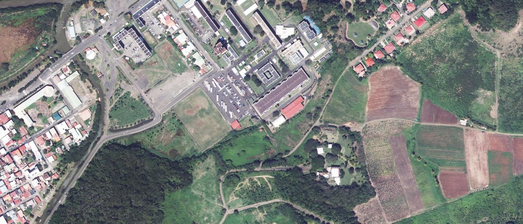 Vue aérienne de Lycée La Jetee