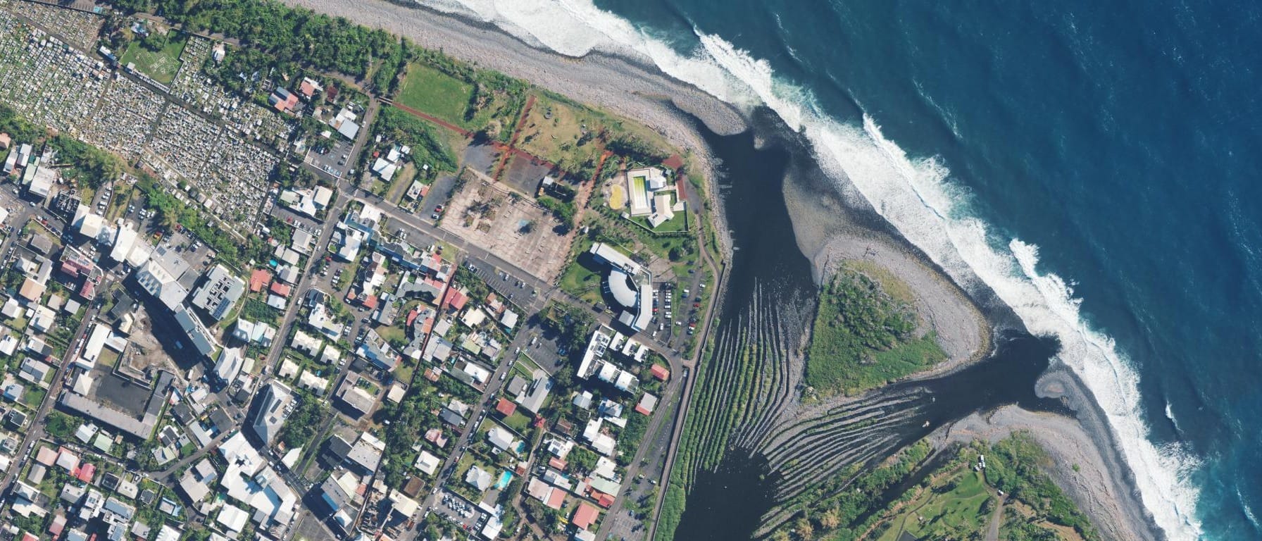 Vue aérienne de INST FORM ET RECH. TRAV.SOCIAL I.R.T.S DE LA REUNION