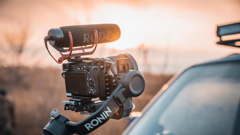 stabilisateur de cardan, équipement de photographie, matériel de tournage, lever du soleil, en plein air, caméra, équipement de vlog, caméra, caméra, caméra, caméra, caméra