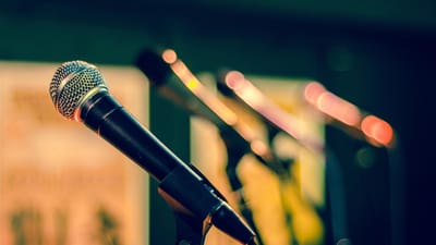 micro, microphone, sound check, chanter, effectuer, studio, la musique, du son, l'audio, discours, voix, divertissement, équipement, médias, électronique, publique, micro, micro, micro, micro, micro, chanter, discours
