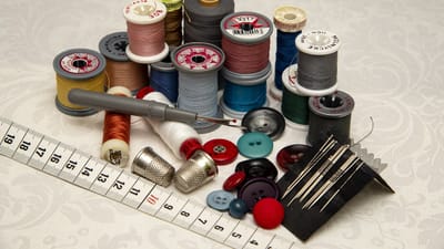 câble, aiguille, boutons, métiers d'art, aiguilles à coudre, ruban à mesurer, dé à coudre, sprättkniv, coudre, fil à coudre, couleurs, bobine de fil, sur mesure, mercerie, nature morte, sur mesure, mercerie, mercerie, mercerie, mercerie, mercerie