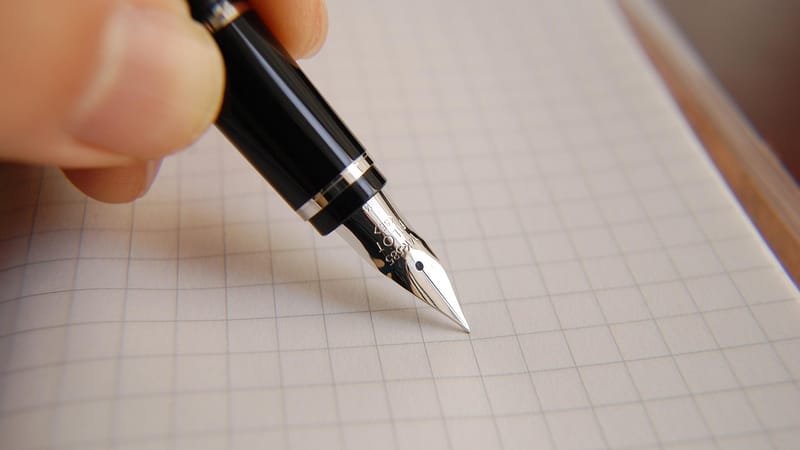 stylo plume, encrer, stylo, entreprise, document, l'écriture, bureau, signature, écriture manuscrite, calligraphie, lettre, l'école, nib, pointe, papeterie, élégant, signer, bleu, conception, papier, brun d'affaires, brown bureau, brun école, papier brun, brown écrit, brown design, brown lettre, brown société, brown document, stylo plume, stylo plume, stylo, signature, signature, signature, signature, signature, lettre
