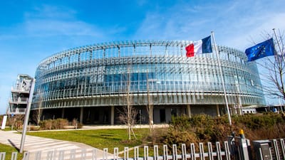 l'architecture, imeuble, campus, façade, université, drapeaux, mât de drapeau, paris-saclay, la france