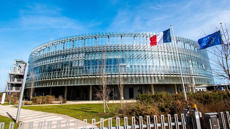 l'architecture, imeuble, campus, façade, université, drapeaux, mât de drapeau, paris-saclay, la france