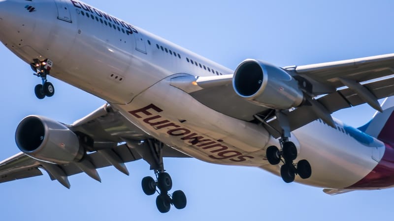 avion, châssis, moteurs, turbines, terre, approcher, voyager, vacances, en volant, airbus 330, arrivent, arrivée, but, moyens de transport, circulation, tourisme