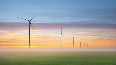 l'énergie éolienne, éoliennes, moulins à vent, énergie renouvelable, brouillard, lever du soleil, prairies, nature, pays-bas, paysage