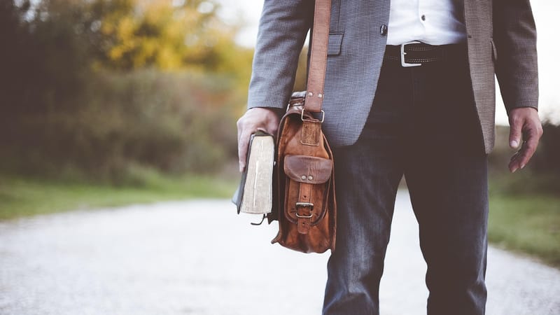 sac, livre, homme, mode, les pantalons, sacoche, marcher, professeur, la mode masculine, style, homme élégant, professeur, professeur, professeur, professeur, professeur