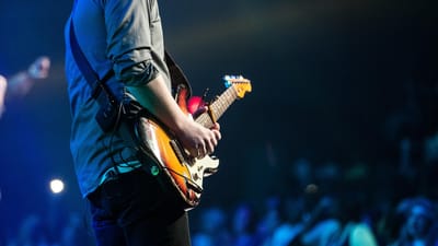 public, concert, guitare, guitariste, homme, la musique, instrument de musique, musicien, gens, performance, instrument à cordes, concert, concert, guitare, guitare, guitare, guitare, guitare, guitariste, musicien, musicien, musicien