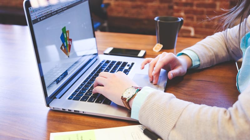 étudiant, dactylographie, clavier, texte, commencez, entreprise, gens, étudiants, bureau, stratégie, travailler, la technologie, compagnie, la communication, jeune, planifier, commercialisation, ordinateur, conception, professionnel, planification, l'internet, projet, portable, présentation, la toile, affichage, surveiller, filtrer, numérique, électronique, moderne, étudiant, ordinateur, ordinateur, ordinateur, ordinateur, ordinateur, numérique