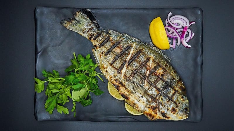 gril, le restaurant, aliments, grillé, dîner, barbecue, chef, frais, viande, poisson, cuisiner, cuisine, alimentaire bleu, bleu cuisine, bleu de cuisson, poisson bleu, restaurant bleu, nature, le bleu de la viande, bleu le dîner, bleu chef