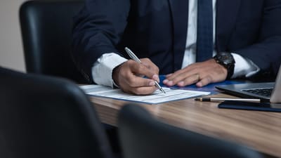 homme, avocat, bureau, ordinateur, plaidoyer, droit civil, travailler, entreprise, formalités administratives, profession, professionnel, avocat, avocat, avocat, avocat, avocat